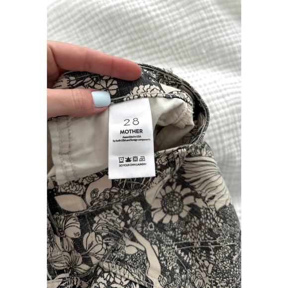 MOTHER Hustler Ankle Jeans in Devil May Care French Fairy Tale Print 28 - Picture 13 of 16